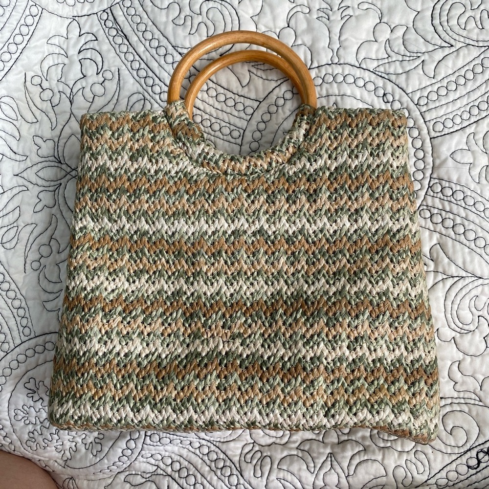 Fossil basket weave wooden handle bag